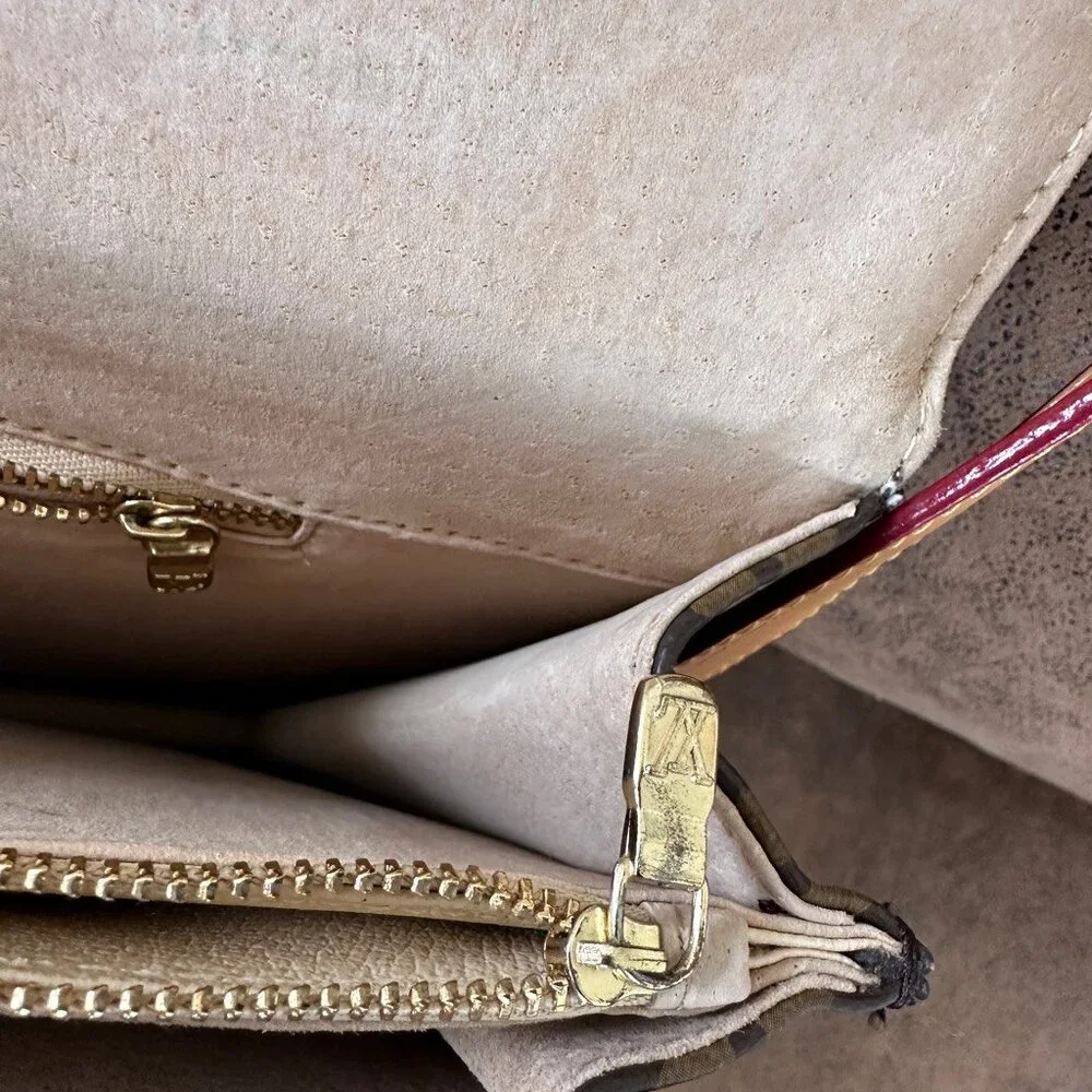 LOUIS VUITTON Monogram Porte Documents Bandouliere Bag
